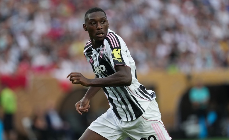 官方网站-跟队记者：尤文重点关注穆阿尼，引进恩内斯里的交易已经告吹